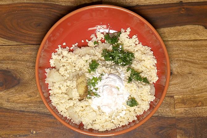 adding ingredients for malai kofta