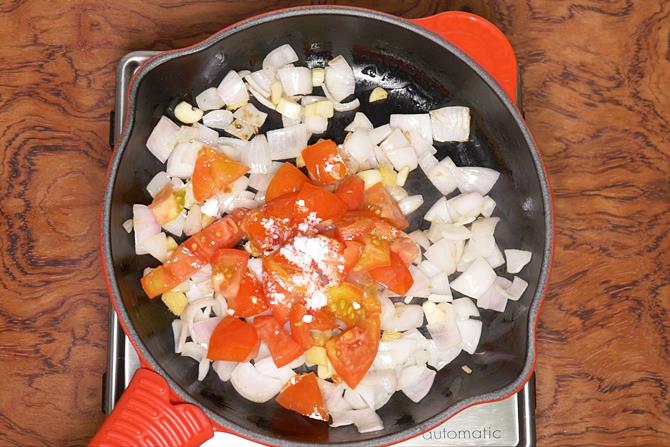 Kadai Mushroom Recipe   Swasthi s Recipes - 9