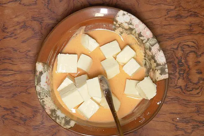 adding paneer to batter