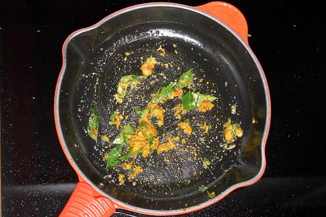 Vada Pav Recipe  Street Style    Swasthi s Recipes - 45