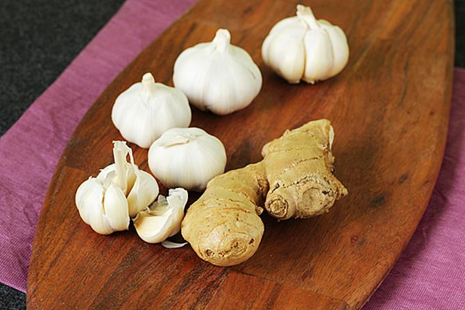 Ginger Garlic Paste Recipe   Swasthi s Recipes - 96