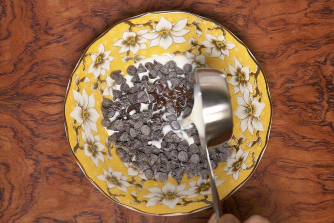 pour milk to choco chips