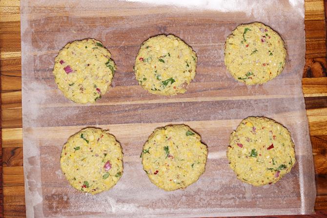 Corn vada recipe  sweet corn vada    Swasthi s Recipes - 18