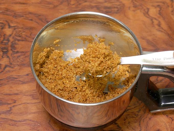 pulsing fried onions to make powder or paste