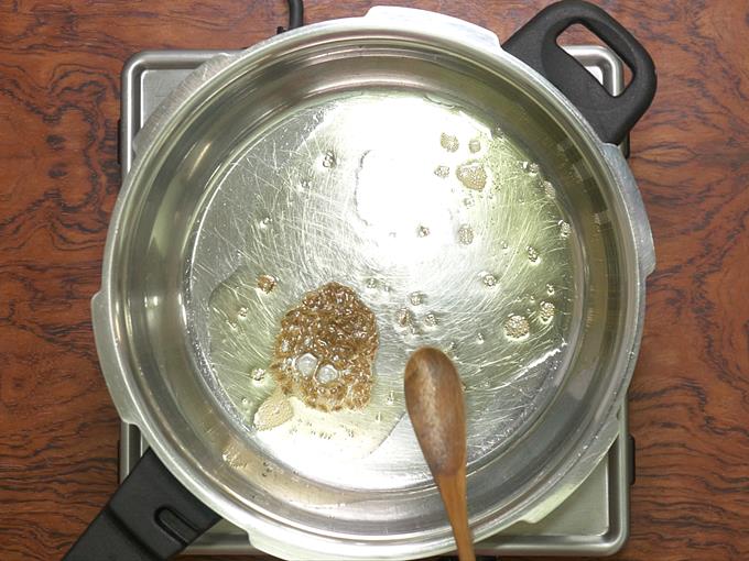 cumin hing in ghee for khichdi