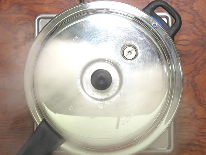 pressure cooking khichdi