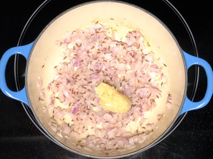 Ingwer-Knoblauch braten