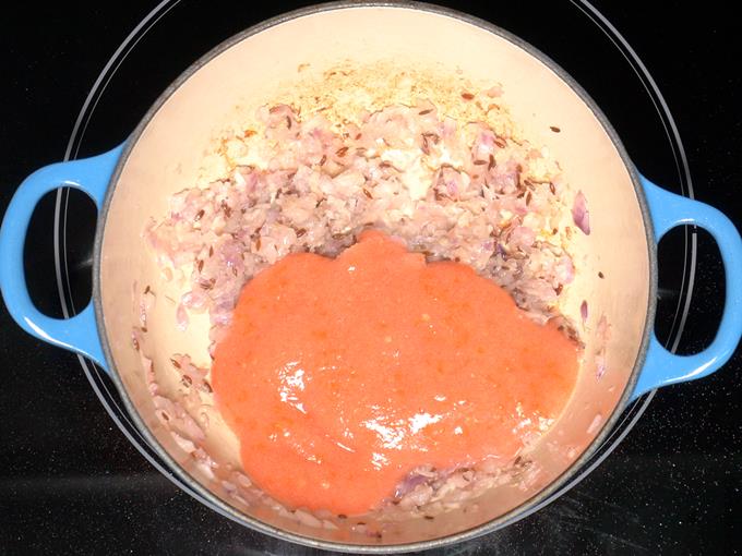 purée de tomate pour aloo matar