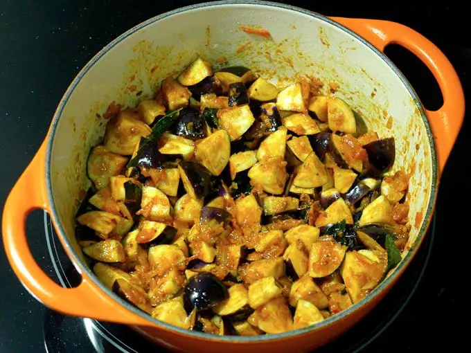 frying brinjal