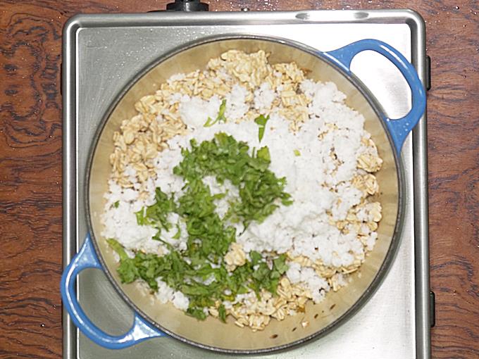 sprinkle coriander leaves