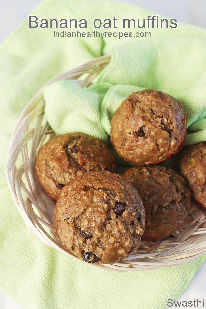 healthy banana oat muffins