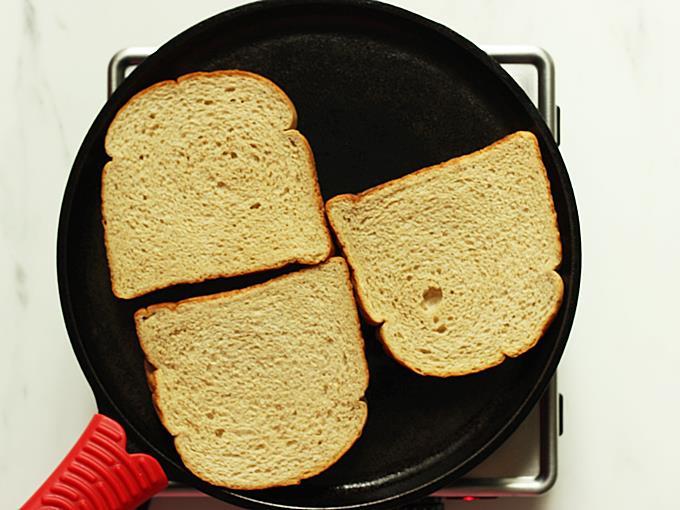 Bread pizza recipe How to make bread pizza Bread snacks recipe