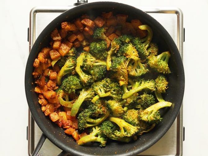Broccoli stir fry recipe Broccoli curry recipe Indian broccoli recipes