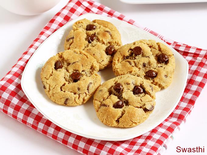 Eggless chocolate chip cookies - Swasthi’s Recipes