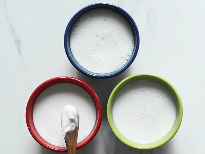 setting yogurt in bowls