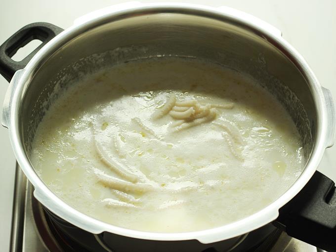 Swirl the milk in the pan gently to make palathalikalu