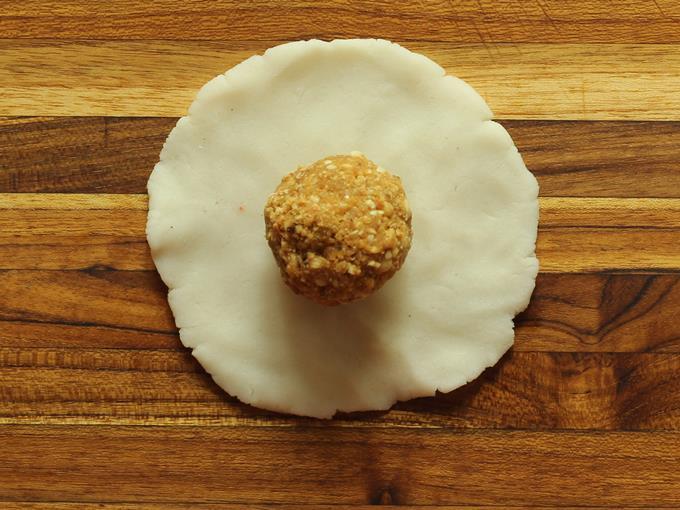 peanut ball