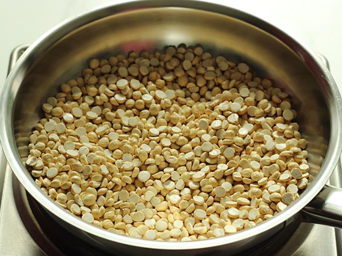 Dry roast the fried gram