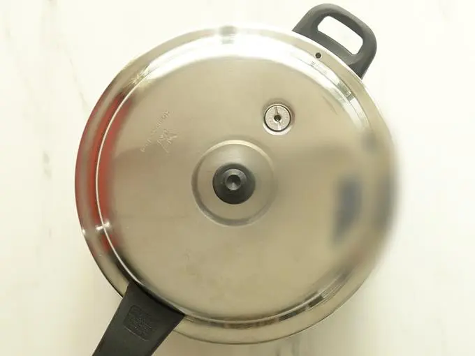 pressure cooking dal