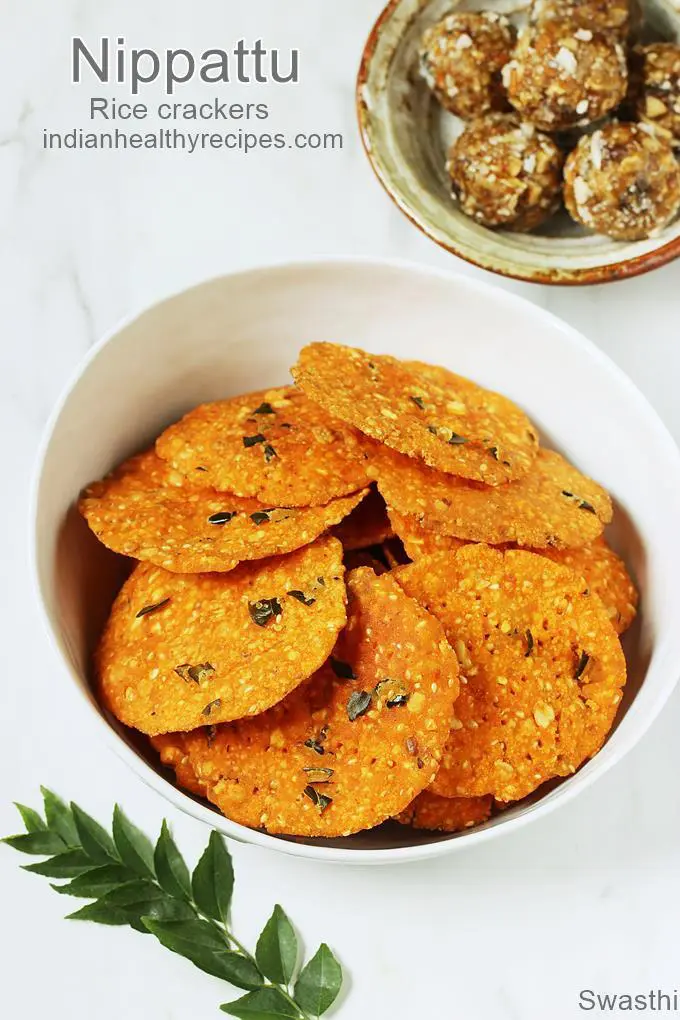 Nippattu recipe | Karnataka style crispy nippattu
