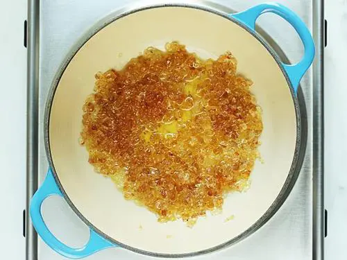 frying antu in ghee