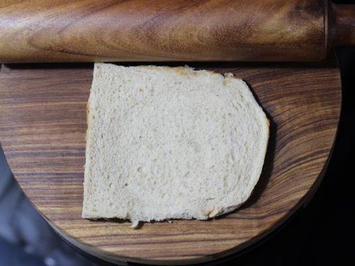 rolling bread to a sheet to make bread roll