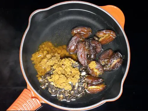 adding jaggery to make tamarind chutney