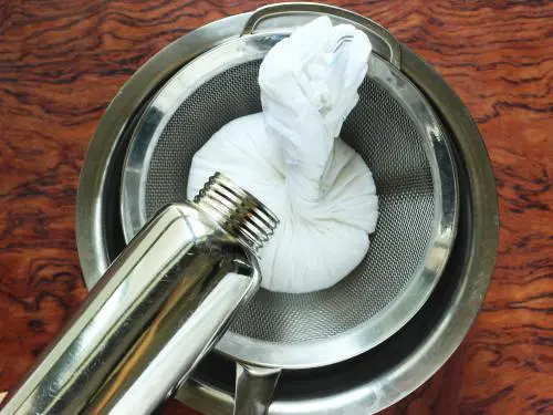 rinsing homemade paneer