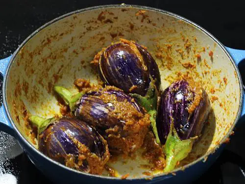 stuffed eggplants