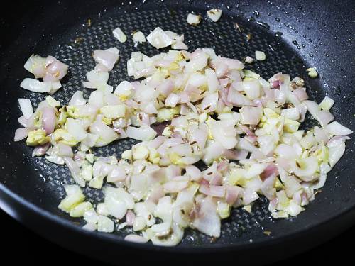 sauteeing onions 