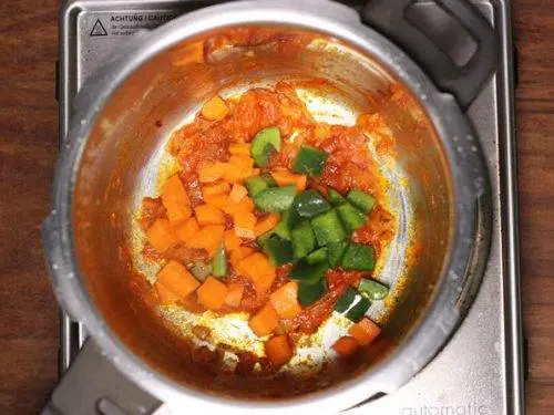 adding veggies to make savory steel cut oats