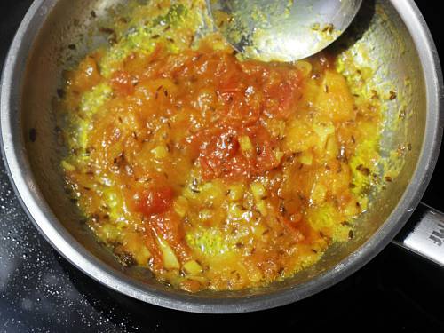 Mushroom Pepper Fry   Swasthi s Recipes - 16