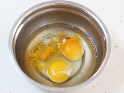 eggs in a bowl for anda bhurji