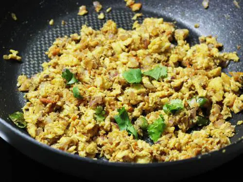 adding coriander leaves