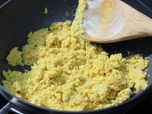 frying besan in ghee