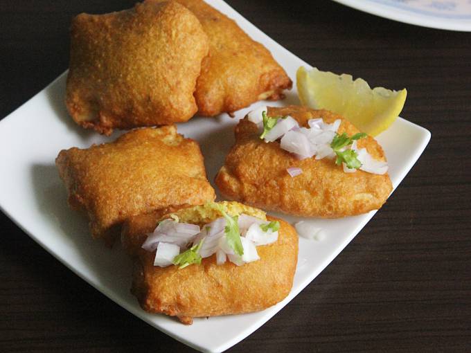 Banana bajji Aratikaya bajji recipe Swasthi's Recipes