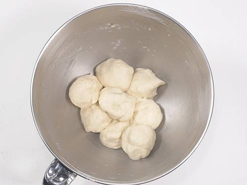 divide dough to make bhatura