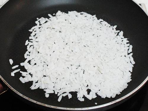 toasting poha