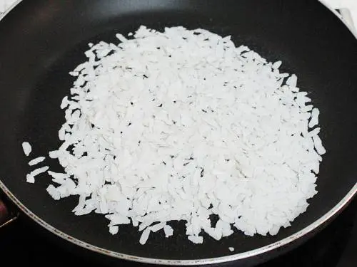 toasting poha