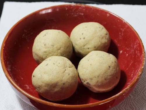 Namak Para Recipe  Namak Pare    Swasthi s Recipes - 86