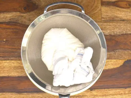 wrap the curd in cloth