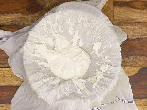 chakka in a white cloth