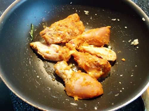 frying chicken with ginger garlic