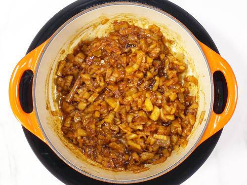 prepared apple chutney with perfect texture in a pot