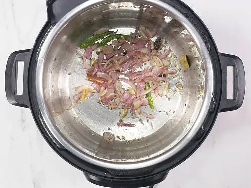 frying onions for bagara rice
