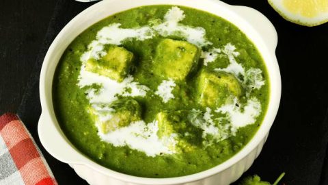 Palak Paneer Recipe (Spinach Paneer)
