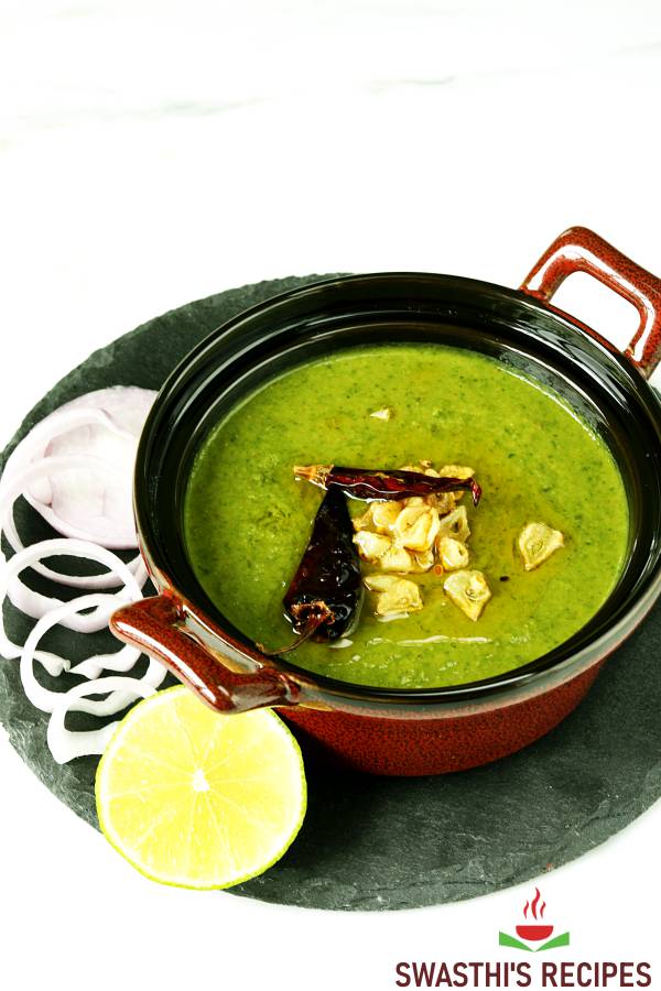 Spinach curry (Indian palak curry) - Swasthi's Recipes
