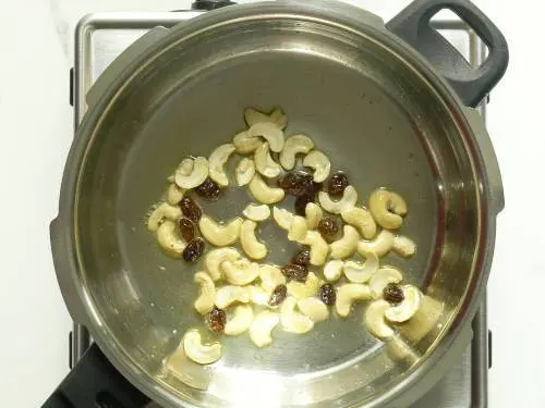 frying cashews in ghee