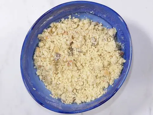 rava laddu mixture ready for binding