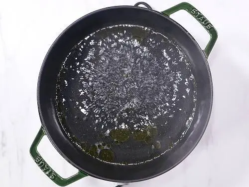 boiling water to make ukadiche modak